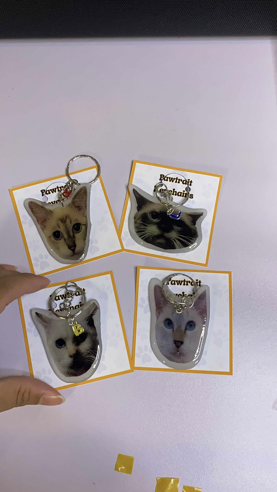 Pawtrait Keychain for Hoomans 🐶 SEND US A MESSAGE FIRST BEFORE PLACING YOUR ORDER - facebook.com/artsandwords.studio