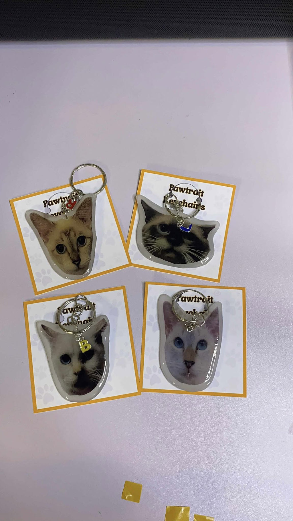Pawtrait Keychain for Hoomans 🐶 SEND US A MESSAGE FIRST BEFORE PLACING YOUR ORDER - facebook.com/artsandwords.studio
